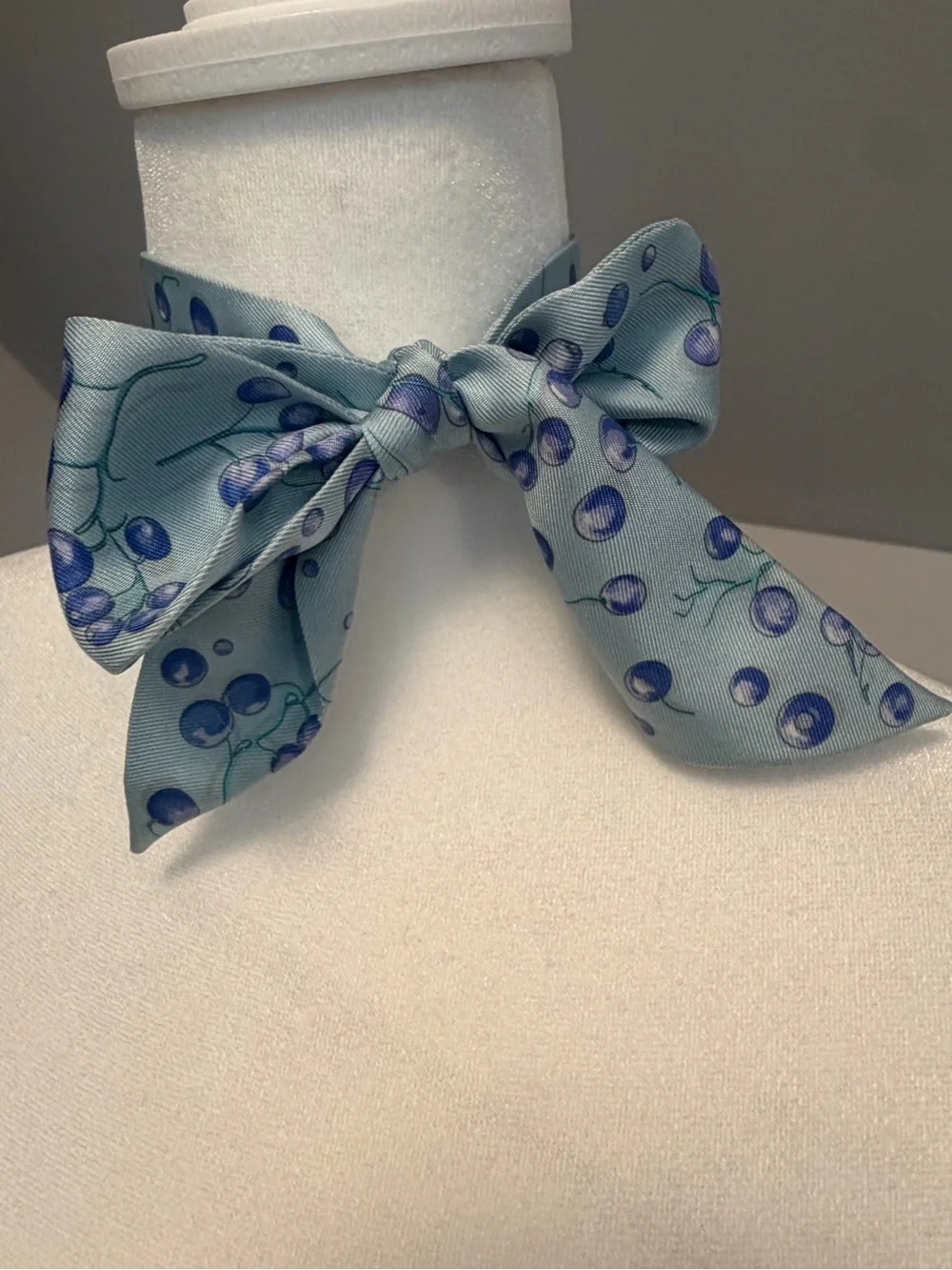 HERMES Silk Twilly Scarf Blue Berry Currant Print Ribbon Neck Bow Hair Wrap